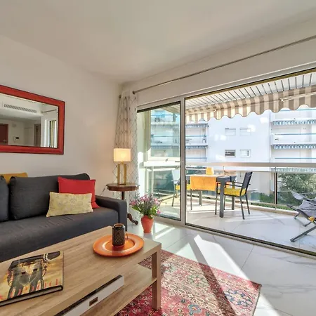 Reina Pointe Croisette Palm * Cannes